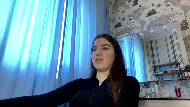 Snapshot of macanmercedes chatting on 19, 11, 2025 macanmercedes online show from 19, 11, 2025