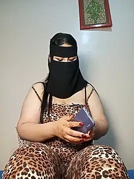 Snapshot of fati35flou chatting on 19, 7, 2026 fati35flou online show from 19, 7, 2026