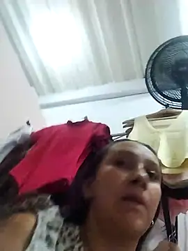 Snapshot of Mikela_19 chatting on 3, 12, 2025 Mikela 19 online show from 3, 12, 2025