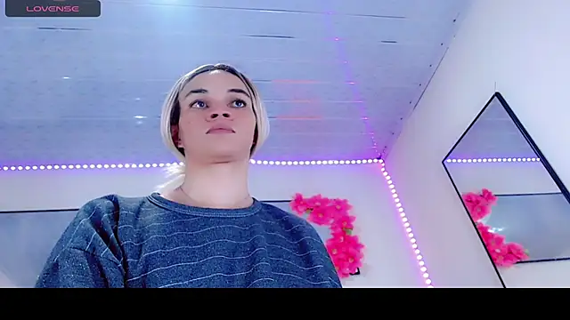 Karla hot777 online show from 27, 3, 2026