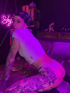 Snapshot of Shy-Ivy chatting on 20, 5, 2026 Shy-Ivy online show from 20, 5, 2026