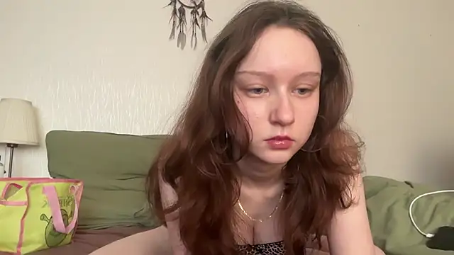 evelynnmaeee online show from 16, 3, 2026