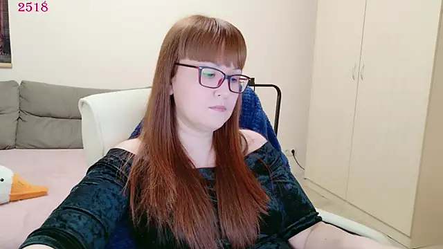 Snapshot of Foxy-lady chatting on 29, 4, 2026 Foxy-lady online show from 29, 4, 2026
