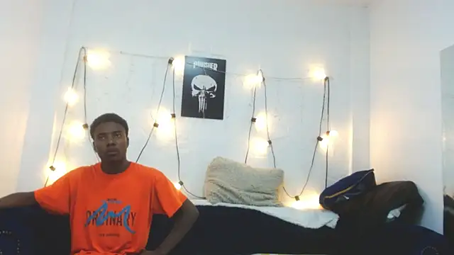 NoahJhonson69 online show from 18, 12, 2025