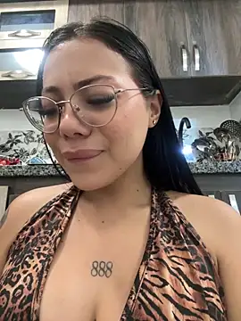 Snapshot of Megan_Ivy chatting on 25, 4, 2026 Megan Ivy online show from 25, 4, 2026