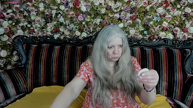 Snapshot of mariabelladonna chatting on 19, 4, 2026 mariabelladonna online show from 19, 4, 2026