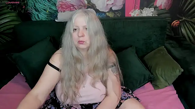 Snapshot of mariabelladonna chatting on 16, 5, 2026 mariabelladonna online show from 16, 5, 2026