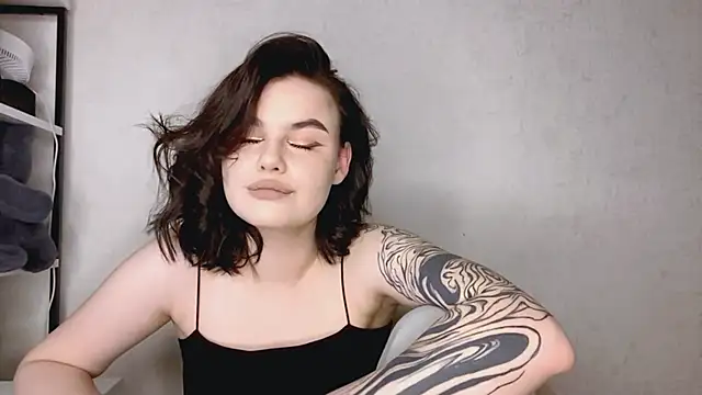 EllieVate online show from 20, 11, 2025