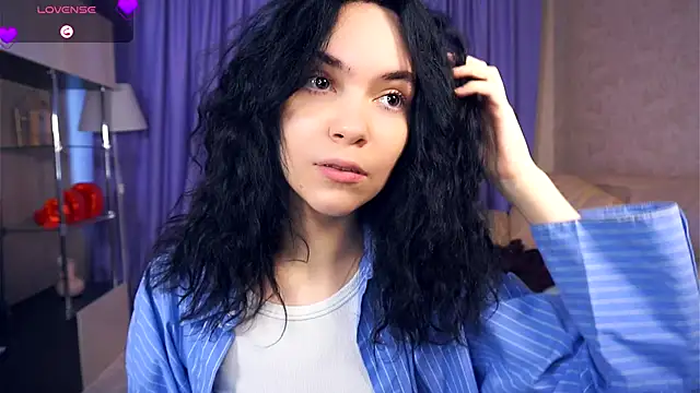 LorrieWilcinski online show from 23, 11, 2025