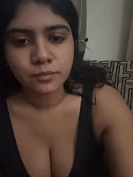 TiaBella  online show from 5, 1, 2026