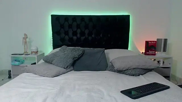 Snapshot of ray_Weeed chatting on 29, 11, 2025 ray Weeed online show from 29, 11, 2025