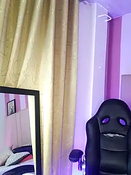 Emmyxxx online show from 25, 2, 2026