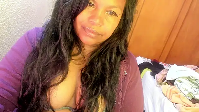 Snapshot of ebonycamelia chatting on 21, 4, 2026 ebonycamelia online show from 21, 4, 2026