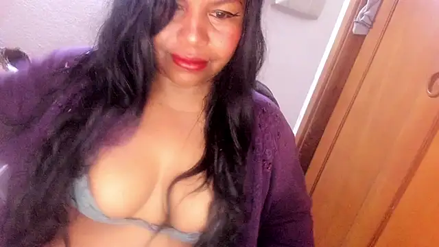 Snapshot of ebonycamelia chatting on 23, 5, 2026 ebonycamelia online show from 23, 5, 2026