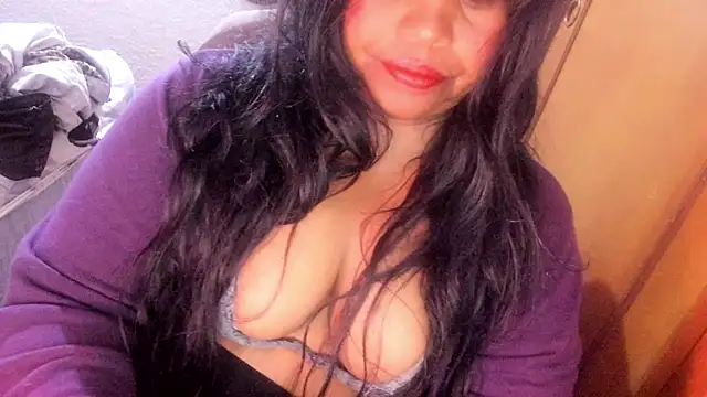 Snapshot of ebonycamelia chatting on 27, 5, 2026 ebonycamelia online show from 27, 5, 2026