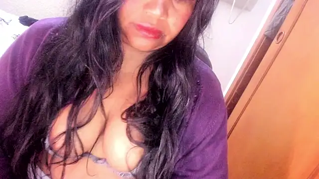 Snapshot of ebonycamelia chatting on 28, 5, 2026 ebonycamelia online show from 28, 5, 2026