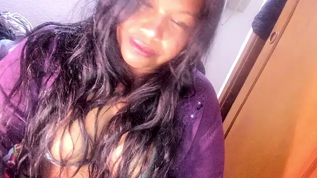 Snapshot of ebonycamelia chatting on 29, 5, 2026 ebonycamelia online show from 29, 5, 2026