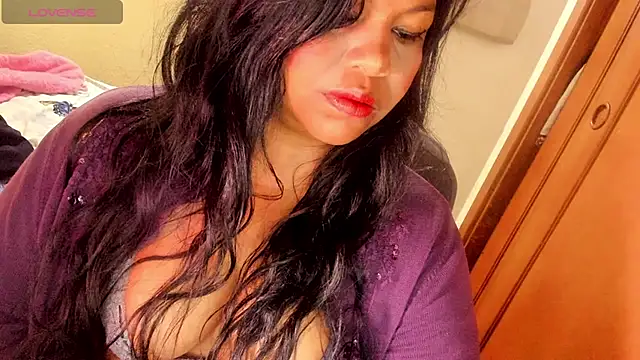 Snapshot of ebonycamelia chatting on 12, 7, 2026 ebonycamelia online show from 12, 7, 2026