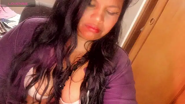 Snapshot of ebonycamelia chatting on 15, 7, 2026 ebonycamelia online show from 15, 7, 2026