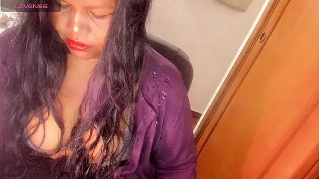 Snapshot of ebonycamelia chatting on 26, 7, 2026 ebonycamelia online show from 26, 7, 2026