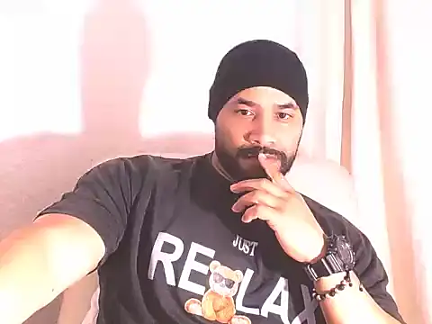 musclehetero online show from 24, 2, 2026