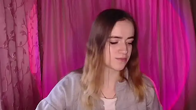 Illa May online show from 19, 12, 2025