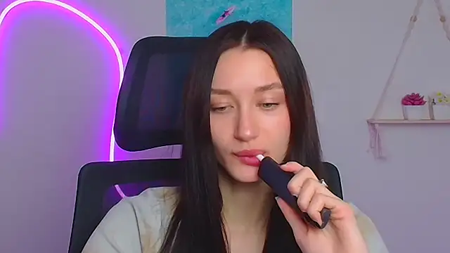 Stella XO online show from 9, 4, 2026