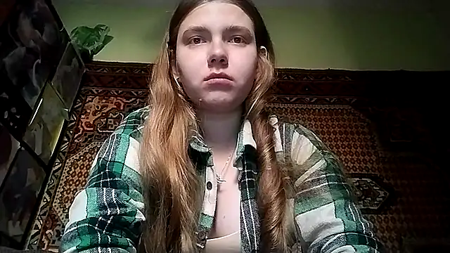 Snapshot of KikiBang chatting on 25, 11, 2025 KikiBang online show from 25, 11, 2025