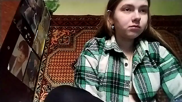 Snapshot of KikiBang chatting on 30, 11, 2025 KikiBang online show from 30, 11, 2025