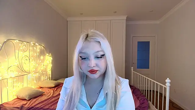 Snapshot of angelicaya chatting on 28, 11, 2025 angelicaya online show from 28, 11, 2025