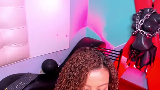 Snapshot of ArhyFoxx1 chatting on 12, 2, 2026 ArhyFoxx1 online show from 12, 2, 2026