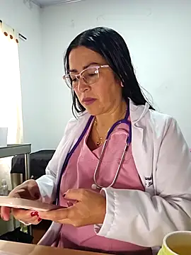 JustSamantha  online show from 28, 11, 2025