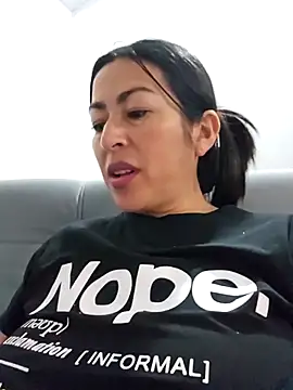 JustSamantha  online show from 14, 12, 2025