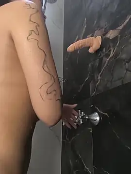 Snapshot of little_xioo_ chatting on 28, 11, 2025 little xioo online show from 28, 11, 2025