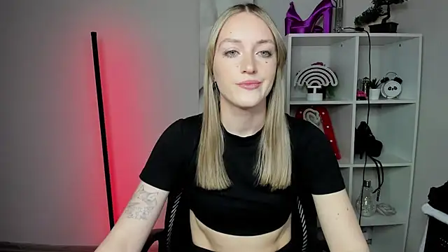 EvelynBlond online show from 2, 3, 2026