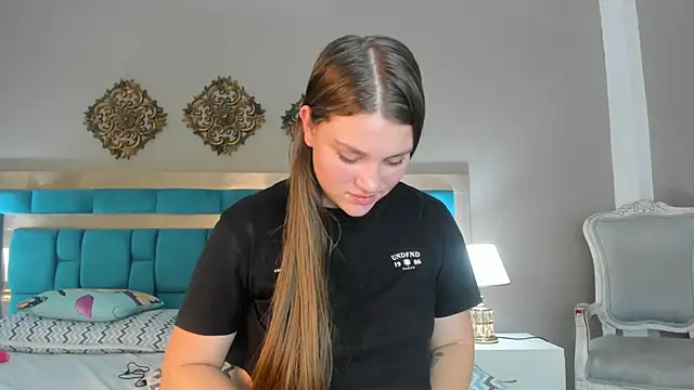 Snapshot of LiiaVelvet chatting on 17, 12, 2025 LiiaVelvet online show from 17, 12, 2025