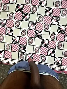 Snapshot of fuckboy_330 chatting on 24, 11, 2025 fuckboy 330 online show from 24, 11, 2025