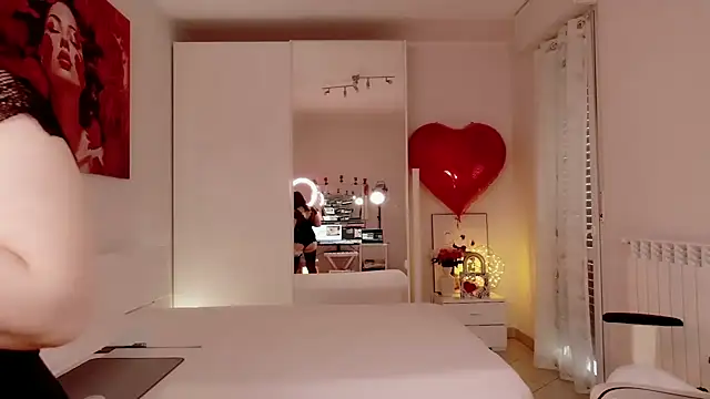 Snapshot of FlirtyFox_ chatting on 21, 2, 2026 FlirtyFox online show from 21, 2, 2026