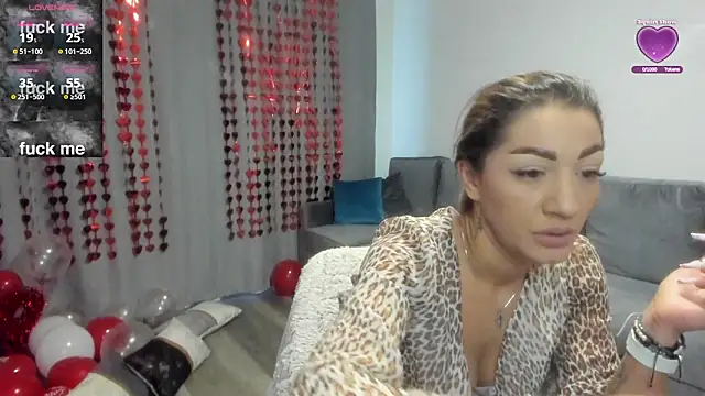 rossana doll online show from 10, 2, 2026