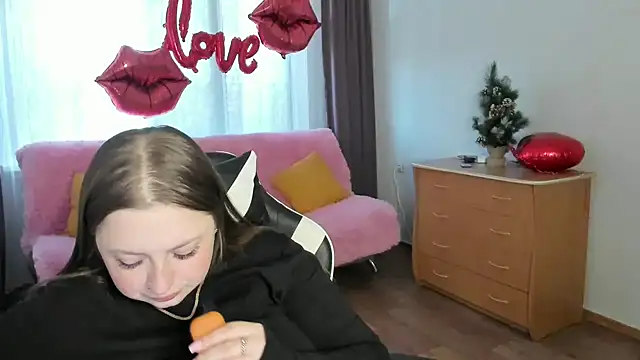 GirlPlayer online show from 9, 4, 2026