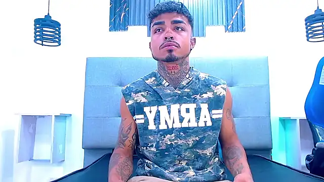 Hot Latino x online show from 7, 1, 2026