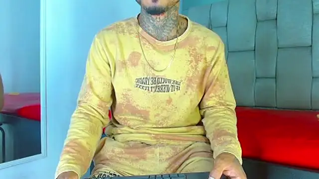 Hot Latino x online show from 27, 3, 2026