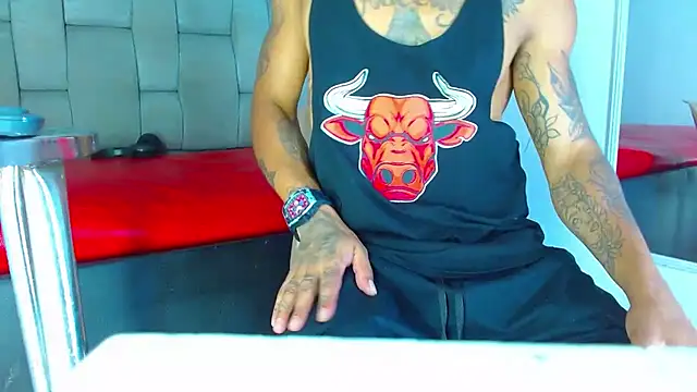 Hot Latino x online show from 10, 4, 2026