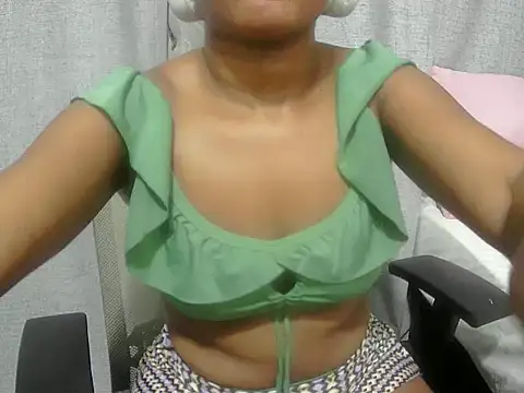 Cherrydollx online show from 12, 4, 2026