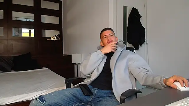 ElijahThorne online show from 3, 2, 2026