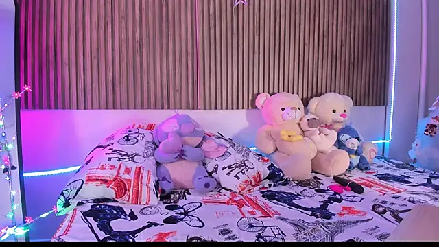 Hayley-Fox online show from 14, 12, 2025