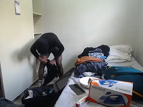 Snapshot of KinkyJXxX chatting on 4, 5, 2026 KinkyJXxX online show from 4, 5, 2026