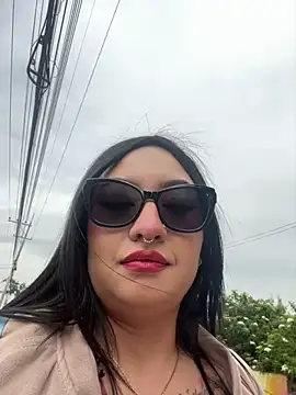 Snapshot of Venus_22 chatting on 24, 11, 2025 Venus 22 online show from 24, 11, 2025