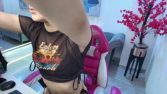 Snapshot of Emily_andrews chatting on 14, 5, 2026 Emily andrews online show from 14, 5, 2026