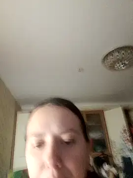 Snapshot of JeenisS chatting on 21, 11, 2025 JeenisS online show from 21, 11, 2025